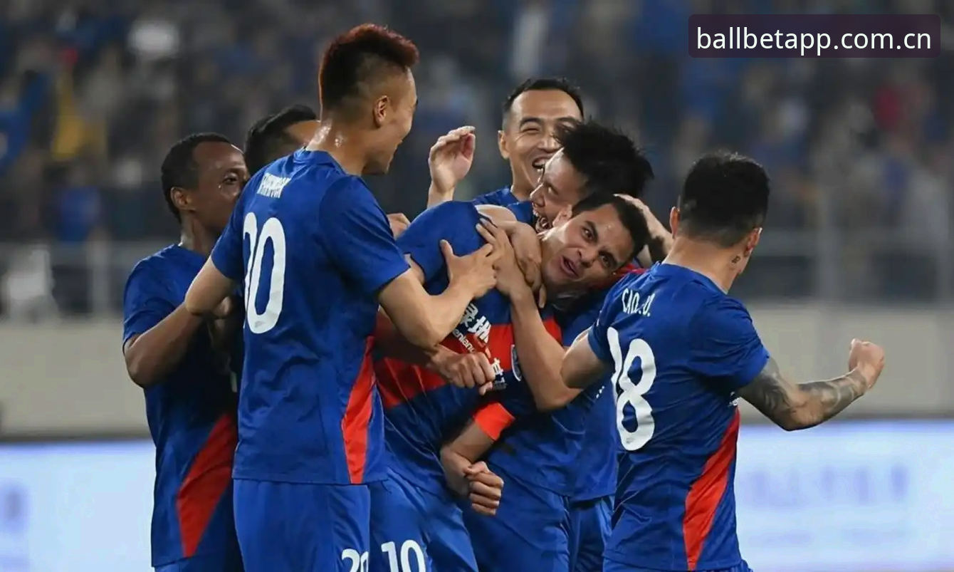 BALLBET平台 足协禁足名单vs行业风暴:65人重罚背后的中国足球生态对比